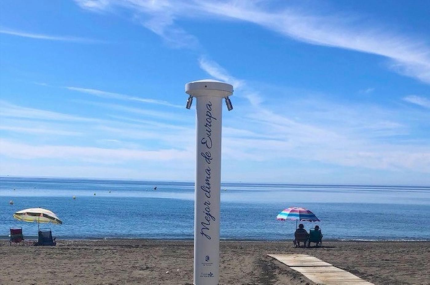 Spacious 1 Bedroom Apartment, Beach Front, Torrox Costa Kültér fotó